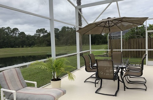 Lindfields House | Private house with pool and jacuzzi, lake views, backyard with lake view, patio!