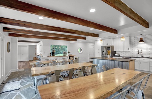 Newport House | Private, modern home with river view, on 48 acres