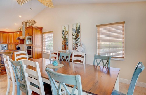 Marathon House | PRIVATE OASIS! Vacation Home with a place for Everyone. Book now for summer!