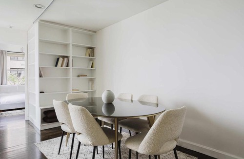 Turtle Bay Apartment | Private Penthouse w Roof Oasis