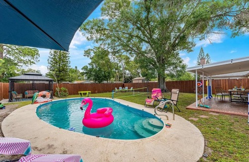 Pinellas Park House | Private Pool 15 Minutes to the Beach & Downtown Saint Petersburg Florida