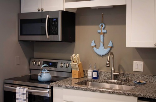 Highland City Apartment | Private Pool, Fire pit, Pet-friendly Home