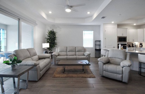 Venice House | Private Pool Home In Wellen Park - golf included - Links & Leisure