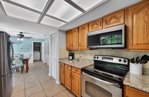 Valrico House | Private Pool Oasis Pet-Friendly Retreat