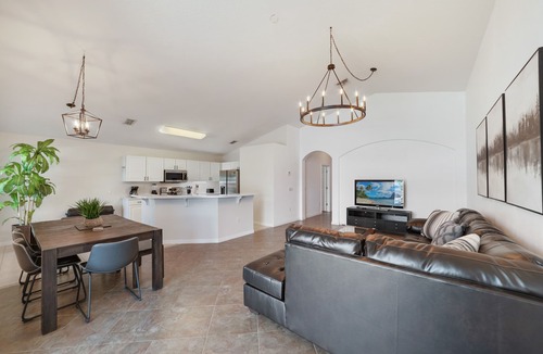 Cumbrian Lakes Villa | Private Pool & Spa Only 8 mi to Disney! Gated Community