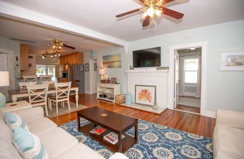 Gulfport House | Private Pool-Walk Everywhere-Split Bedrooms