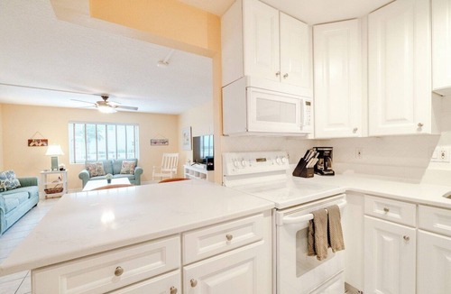 Key Colony Beach Condo | Private Sandy Beach Access & Heated Pool ~ 2BR ~ Key Colony Beach ~ 1st FL