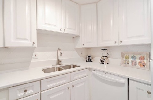Key Colony Beach Condo | Private Sandy Beach Access & Heated Pool ~ 2BR ~ Key Colony Beach ~ 1st FL