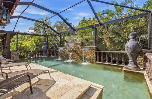 Biggar House | Private Serene Florida Estate Near Beaches