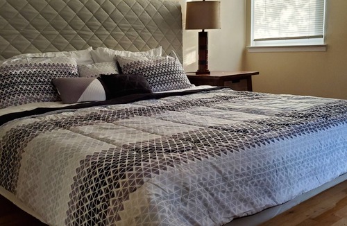 Matawan Apartment | private1 bed 1 bath free parking coffee cozy