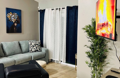 Hiawassee House | PROMO NOW: 2BD/2BTH Home-Downtwn/Wekiwa Springs