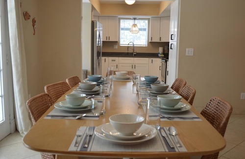 Sarasota House | Pup-approved Winter Escape - Sunshine, Comfort, Beaches & Fun await!