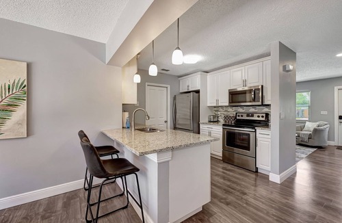 Port Saint Lucie House | Pure Living, Saltwater Pool, Low Toxin Getaway!