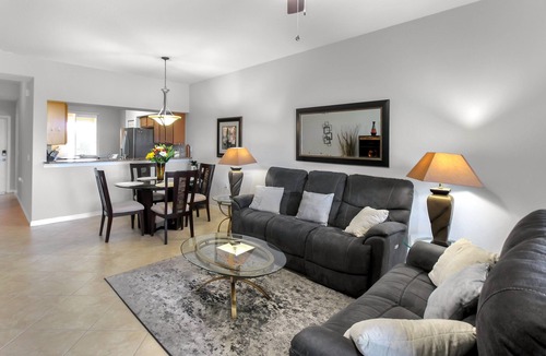 Bradenton Condo | Putterly Perfect 3rd Floor Golf Front Condo
