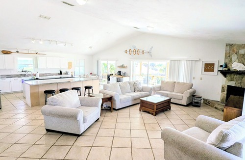 Ocean View Halifax Estates House | Pvt Htd POOL, 4 min walk to BEACH, 9 bed-4 B/4B w/InLaw suite, HUGE Lovely Home