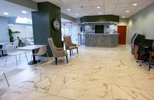 Lehigh Acres Hotel | Quality Inn & Suites Lehigh Acres Fort Myers
