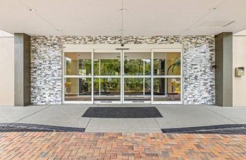 Tampa Hotel | Quality Inn & Suites Tampa near Fairgrounds and Casino