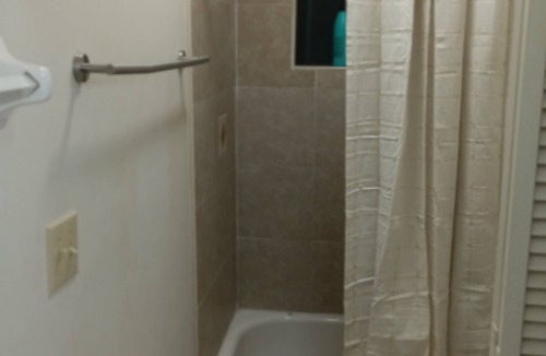 Wellington House | Quiet 1-bedroom, private bath in wonderful Wellington. Gated, safe community.