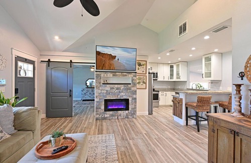 River District House | Quiet, beautiful area - dog friendly with Poolspa - between AMI & Riverwalk