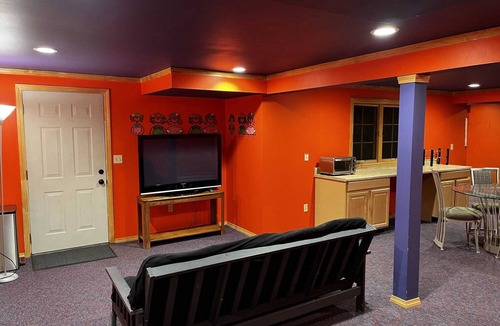 Cheshire Apartment | Quiet, cozy studio apartment on premier street near Yale & Quinnipiac
