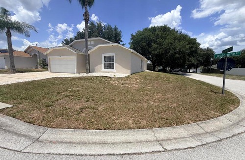 Davenport House | Quiet , Furnished , Wi-Fi Ready