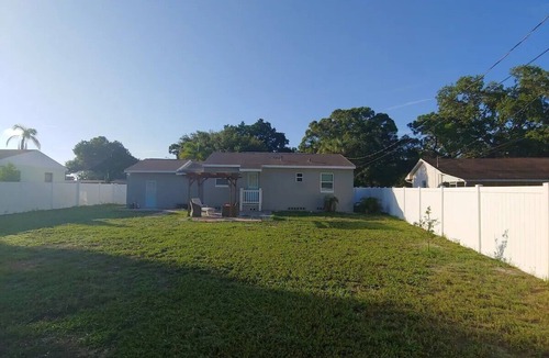 Lakewood Estates House | Quiet Getaway in Picturesque Lakewood Estates Area