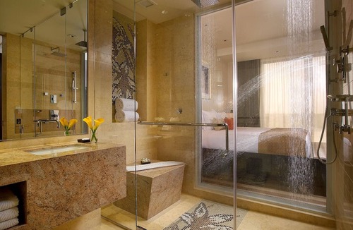 Seybold Hotel | Quiet Place You Can Relax! Suite w/Sleep System Adjustable Comfort Beds