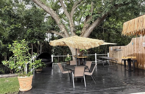 Lake Magdalene House | Rabelo’s House Awesome 5-bedroom house with AC in charming Tampa