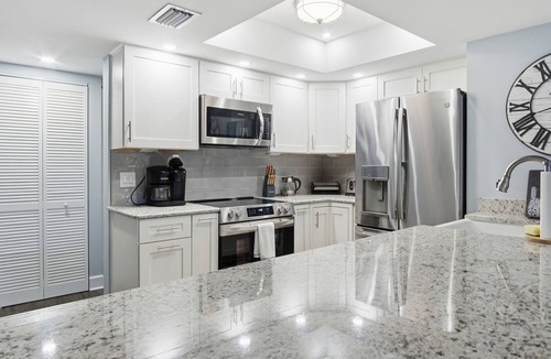 Dunnellon Condo | Rainbow River Area Waterfront Two FREE Kayaks. PLZ READ OUR EXCELLENT REVIEWS
