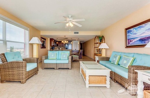 North Redington Beach Condo | Ram Sea 509 is a Gold 2-bedroom 2 bath Gulf Front Corner Condo on top Floor