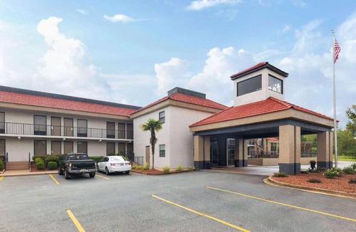 Bainbridge Hotel | Ramada by Wyndham Bainbridge