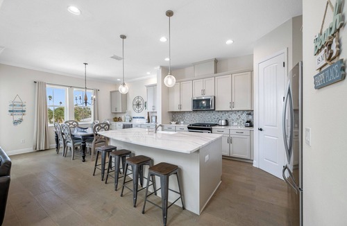 Redington Beach House | RBV #314 - ⭐ Huge Townhouse! Great Rates-Walk to Beach! ⭐