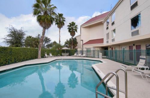 West Palm Beach Hotel | Red Roof Inn PLUS+ West Palm Beach