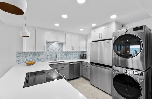 Satellite Beach Condo | Relax in Style: Oceanfront Penthouse with Heated Pool & BBQ Grills ☀️