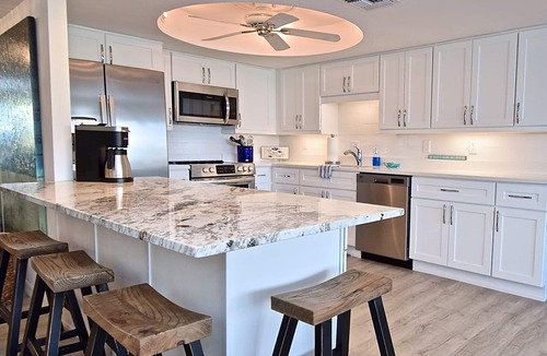 Siesta Key Condo | Relax in the Peace & Quiet of Fishermans Haven. Small, Friendly, Gated Complex on the Beach FH 505