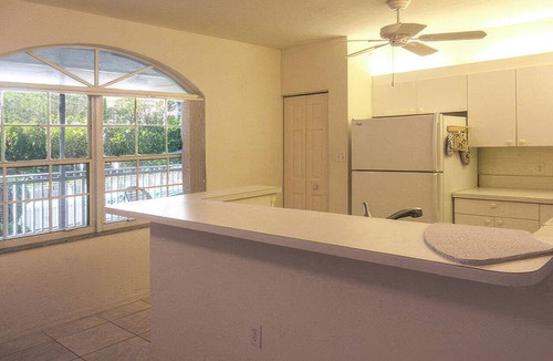 South Island Condo | Relax In The Sunshine! Lovely 2B/2B Vacation Condo w/All Weather Lanai, Walk To Beach, Resort Pool!