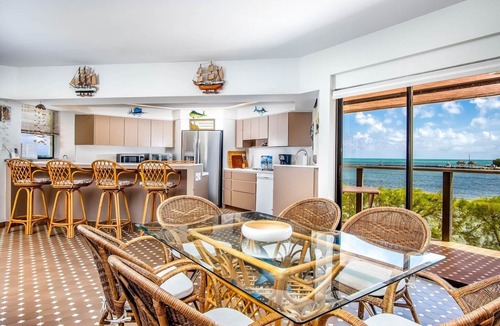 Islamorada House | Relax in this 3BR open water view home with private pool in Islamorada.