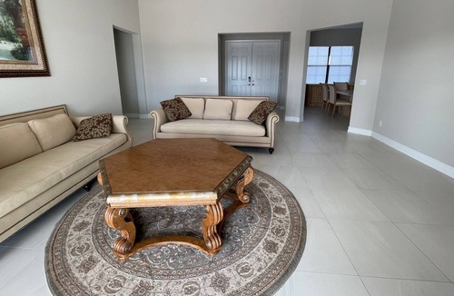 Palm City House | Relax living home away from home