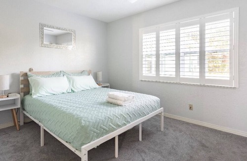 Temple Terrace House | Relax or work in this peaceful neighborhood near Busch Gardens