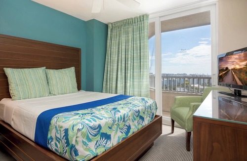 South Island Hotel | Relax & Recharge | Beachfront Stay w/Pool!