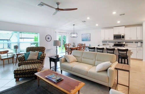Port Charlotte House | Relaxing coastal home centrally located in Port Charlotte - Fireside Cottage