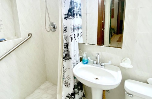 Northeast Miami Apartment | Relaxing Panchos Villa