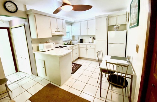 Northeast Miami Apartment | Relaxing Panchos Villa