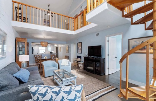 Port Charlotte House | Relaxing Riverfront Haven: Heated Pool, Views