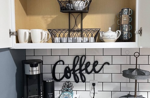 Reading House | Remodeled Home with 2 cars parking , central air, Incredible kitchen