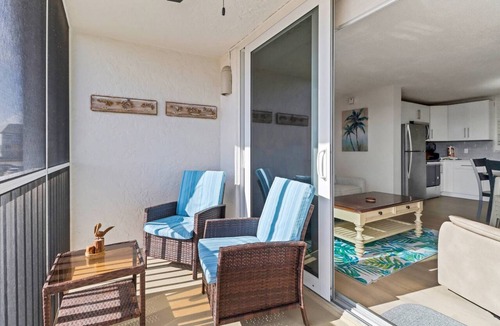 Bonita Springs Condo | REMODELED STUDIO | SLEEPS 4 | HEATED POOLS | FREE WIFI | KEYLESS ENTRY | STEPS TO BONITA BEACH