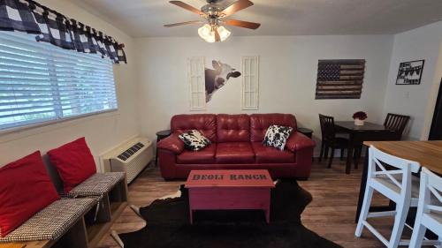 River Ranch Apartment | Remodeled Westgate Cottage Near Pool & Rodeo 316
