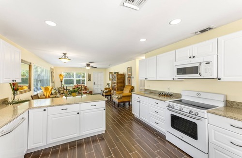 Vero Beach House | Rendezvous Casa Steps to Tranquil Beach