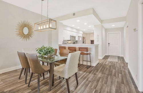 Tropical Cove Condo | Renewed 2-bedroom condo in Lexington C. C., Fort Myers, with Golf included!