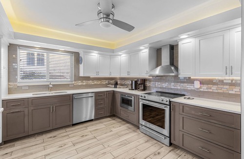 Captiva House | Renovated 6-Bedroom Beachfront Home with Ramp Access & Gulf Views
